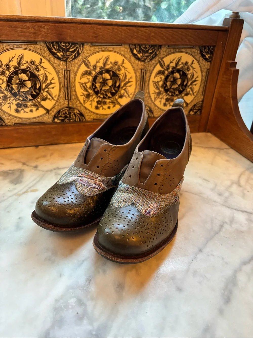 NEW Anthropologie Morenatom Women’s Olive Green Mixed-Material Heeled Oxfords